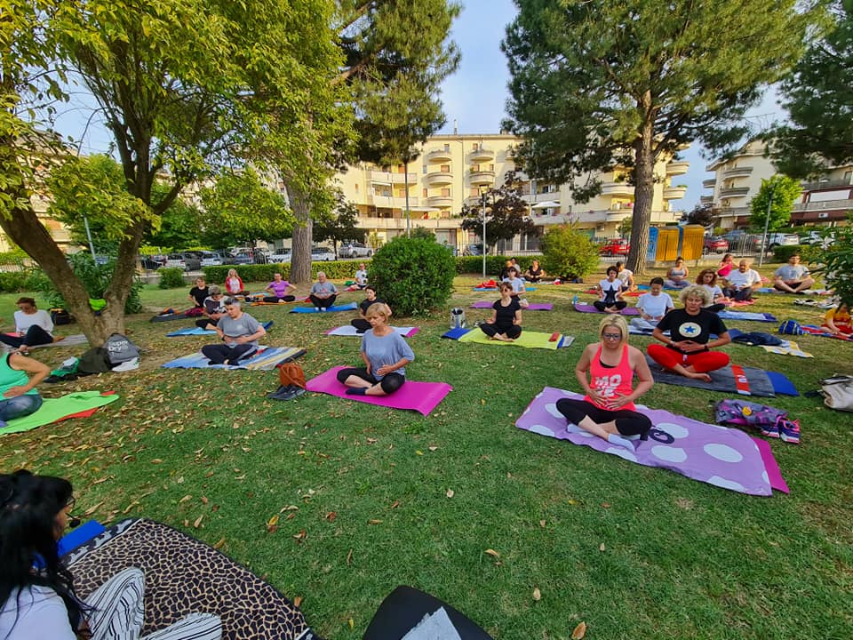 Summer Yoga: laboratori teatrali di prevenzione del Tumore al Seno